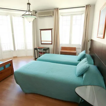 Residencial Joao Xxi 3*