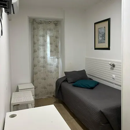 Residencial Joao Xxi Pensjonat 3*