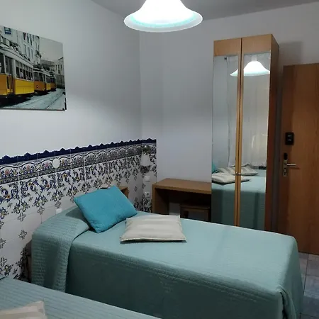 Residencial Joao Xxi 3*