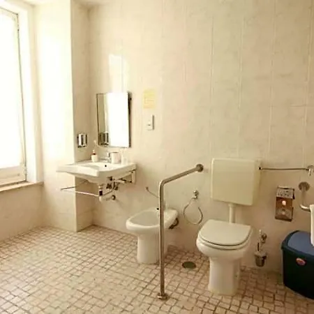 Residencial Joao Xxi 3*
