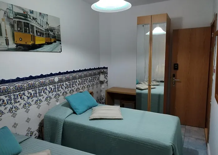 Residencial Joao Xxi 3*